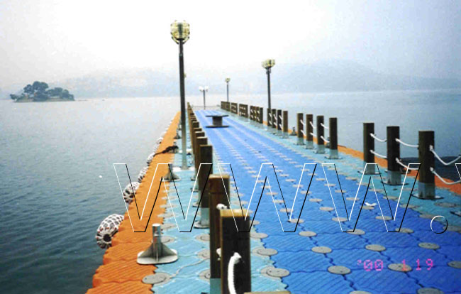 floating dock